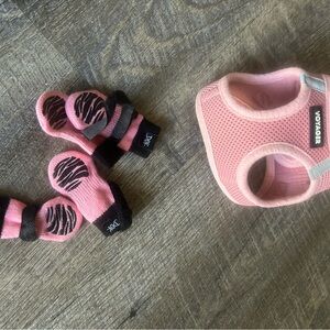 Pink Voyager Pet Harness and Socks Set